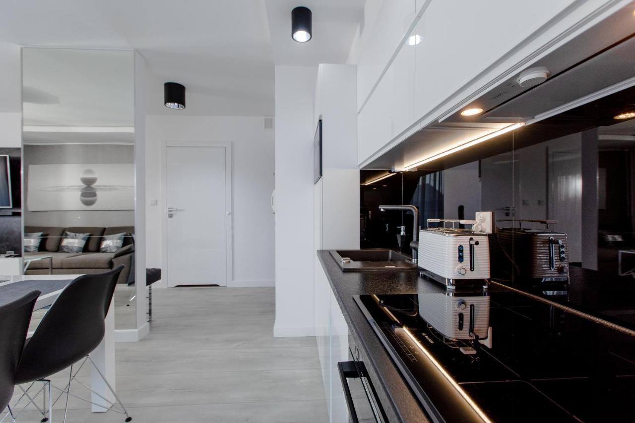 Apartament Linia Komfortu Gardenia Dziwnow Z Widokiem Na Morze Epapartamenty Exterior photo