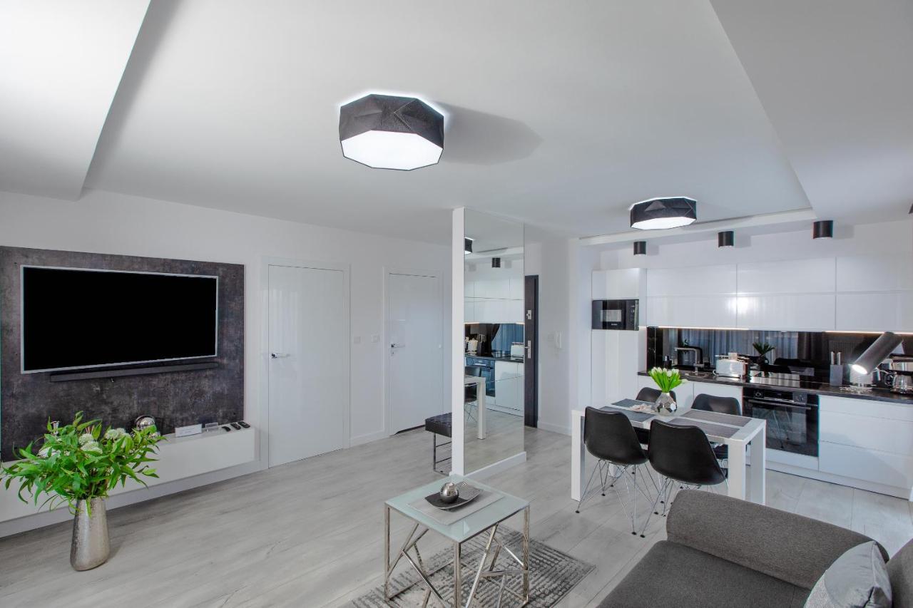 Apartament Linia Komfortu Gardenia Dziwnow Z Widokiem Na Morze Epapartamenty Exterior photo