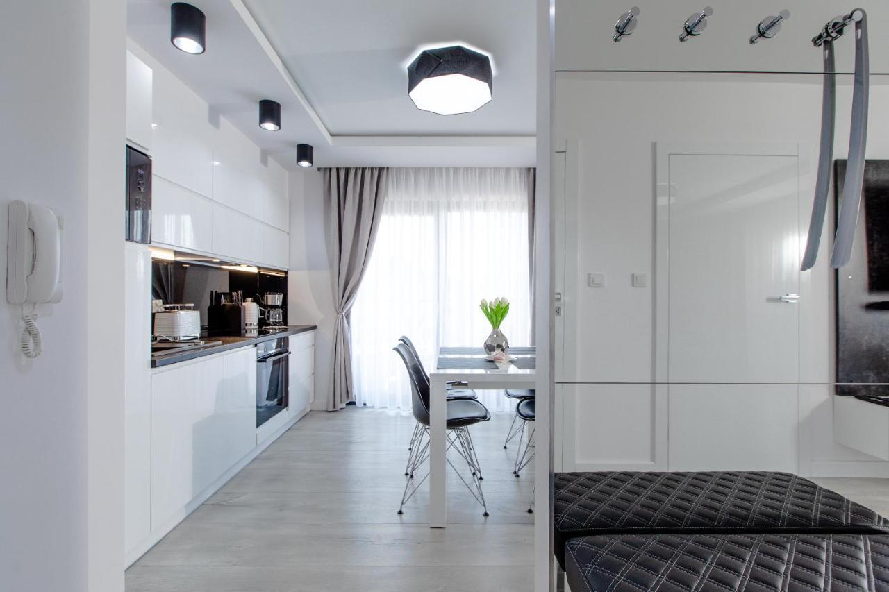 Apartament Linia Komfortu Gardenia Dziwnow Z Widokiem Na Morze Epapartamenty Exterior photo