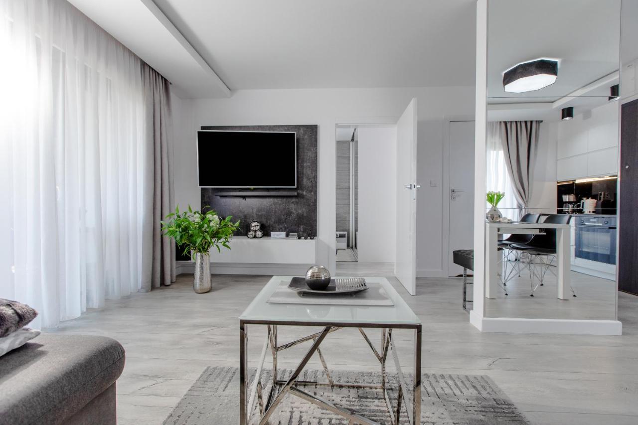 Apartament Linia Komfortu Gardenia Dziwnow Z Widokiem Na Morze Epapartamenty Exterior photo