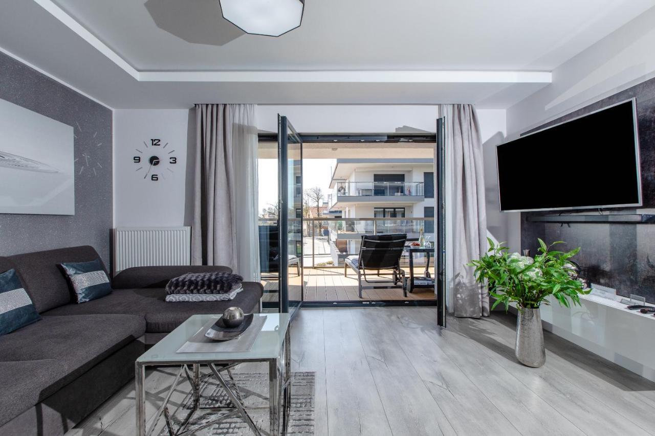 Apartament Linia Komfortu Gardenia Dziwnow Z Widokiem Na Morze Epapartamenty Exterior photo