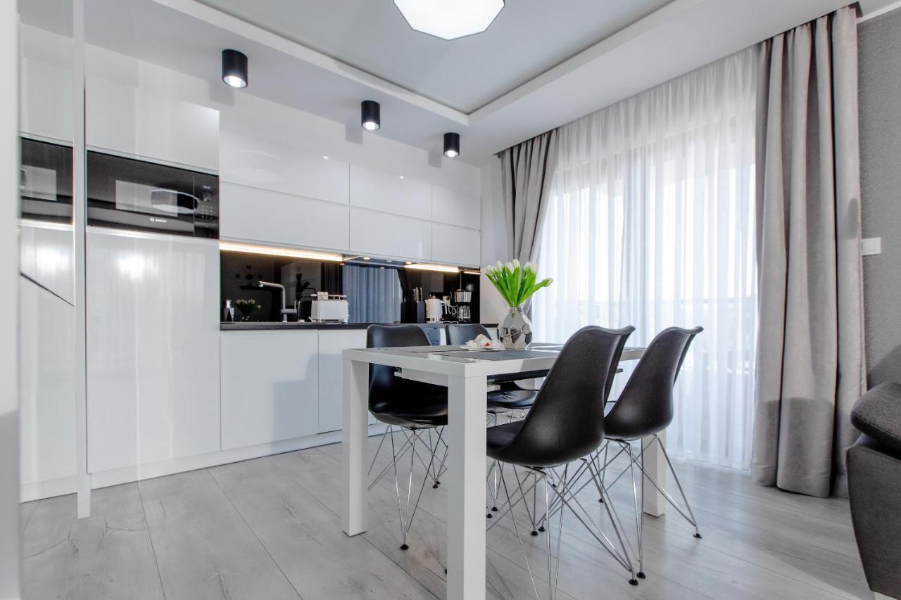 Apartament Linia Komfortu Gardenia Dziwnow Z Widokiem Na Morze Epapartamenty Exterior photo