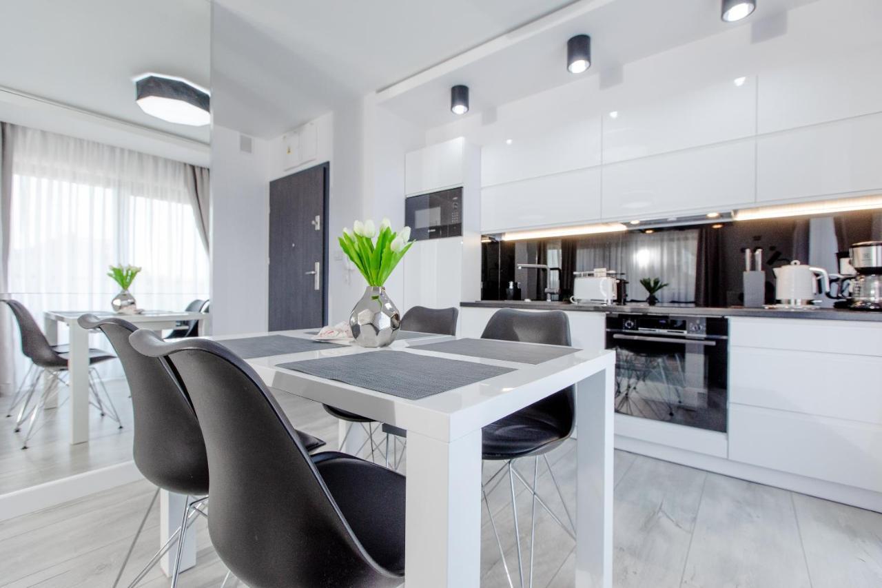 Apartament Linia Komfortu Gardenia Dziwnow Z Widokiem Na Morze Epapartamenty Exterior photo